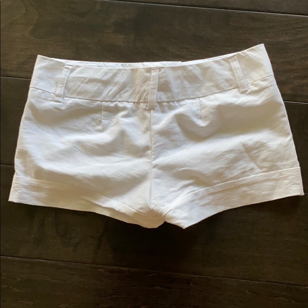 Shorts - Picture 2 of 3
